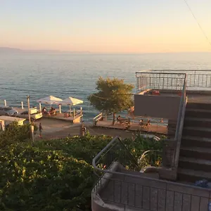https://family-hotel.albaniahotels.org